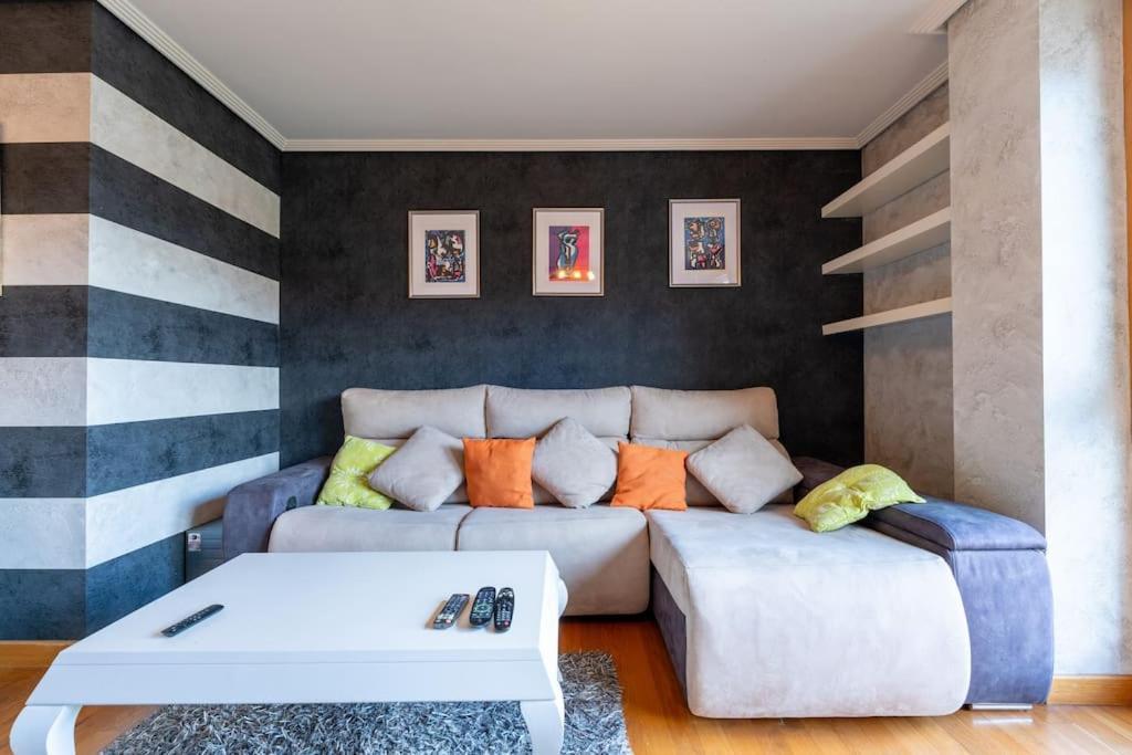 Apartamento En El Corazon De La Ciudad Con Parking Сантандер Экстерьер фото